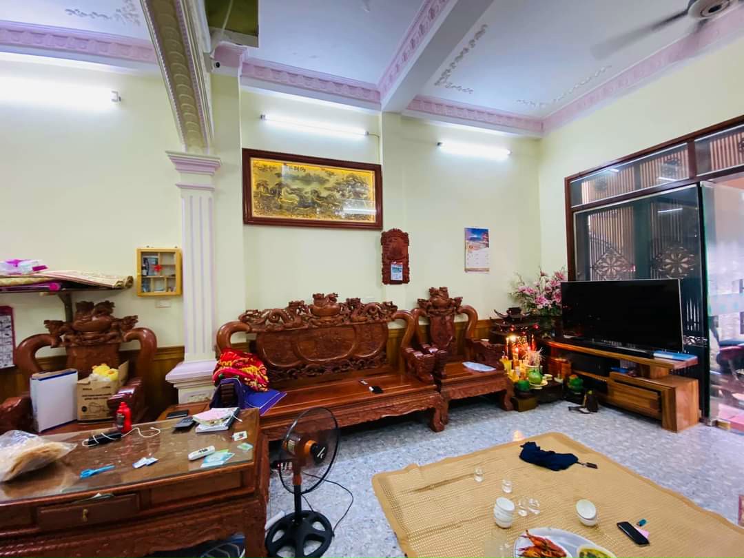 Chính chủ cần bán nhà Pháo Đài Láng Đống Đa 40m2 4 tầng 5.1m MT 6.1 tỷ có thương lượng miễn TG