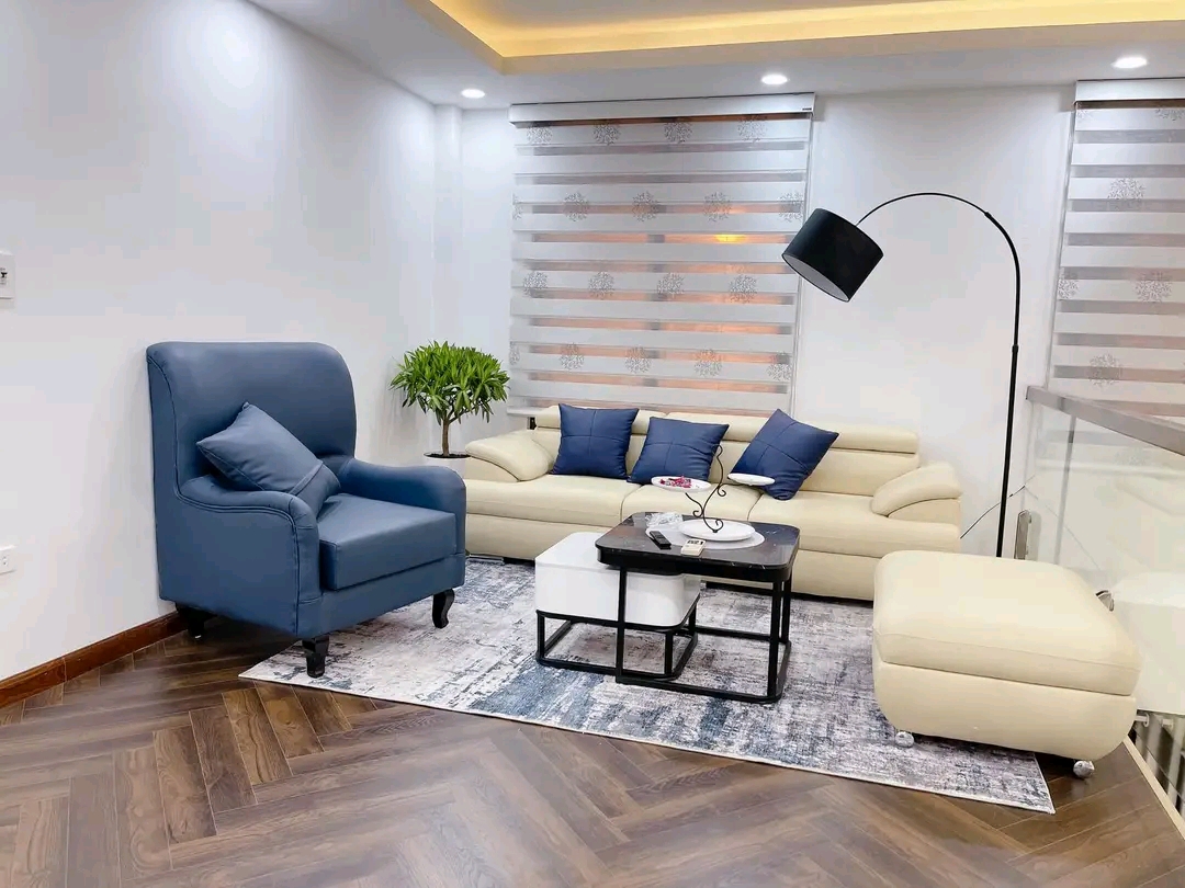 13.9 TỶ NHÀ PHÂN LÔ, Ô TÔ TRÁNH VỈA HÈ, LÔ GÓC, THANG MÁY, KINH DOANH - NHÀ BÁN KIM ĐỒNG - HOÀNG MAI.