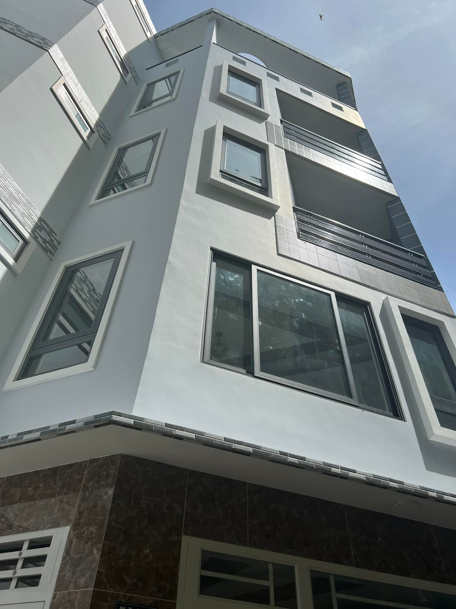 Lê Văn Sỹ - Nhà mới 5 tầng – chỉ nhỉnh 8 tỷ