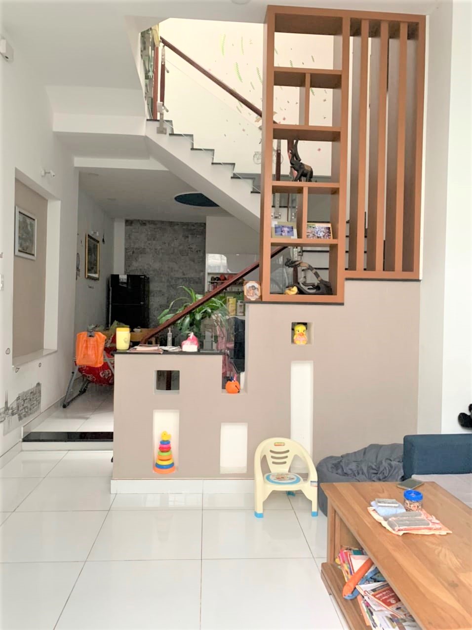 Ngay đại học Hutech – 4*13 – dọn ở liền – xe hơi ngủ trong nhà