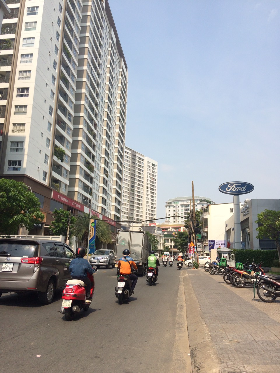 Hàng hiếm mặt tiền đường Phổ Quang – 4*18 – gần ngay công viên Gia Định