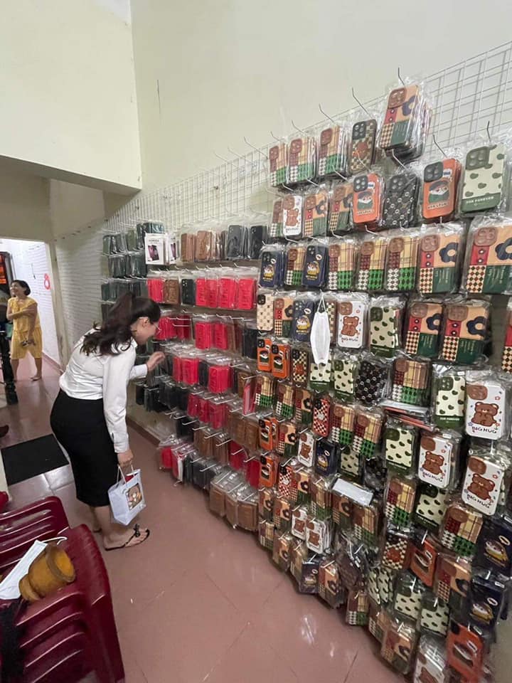 Bán đất tặng nhà 2 tầng YÊN HÒA- CẦU GIẤY DT 54M- MT 3.8M- giá chào 5.6 tỷ