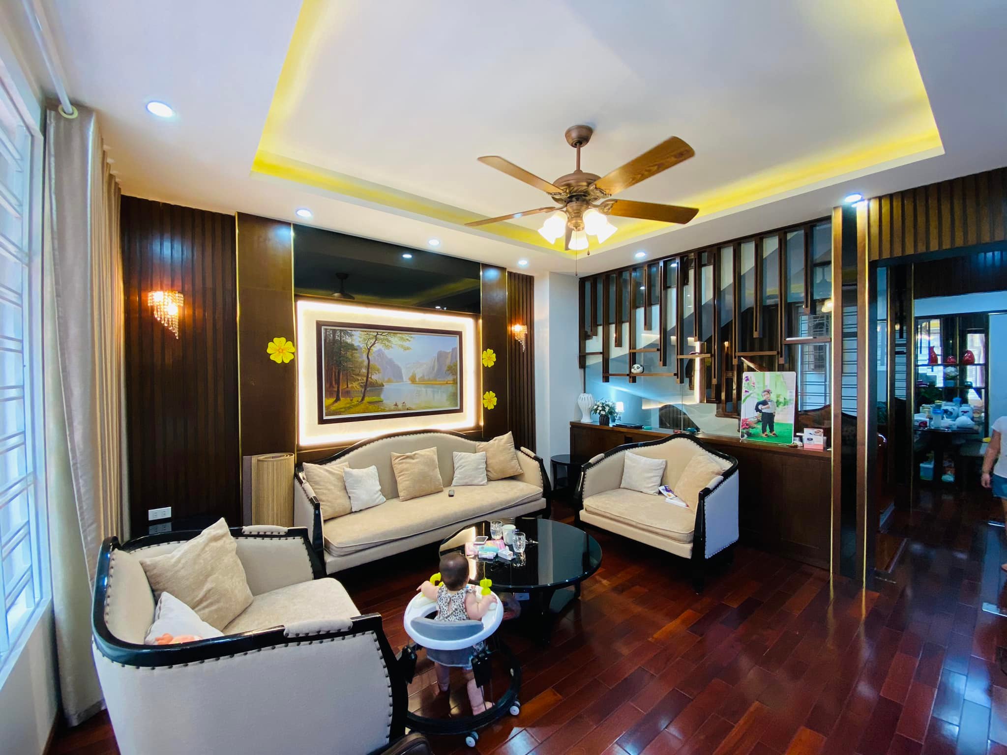 Bán nhà siêu đẹp Cầu Bươu, Ô tô vào nhà, Tặng nội thất sịn, 45m2 x7 Tầng, MT4.6m gí 7.5 tỷ, Sổ đẹp.