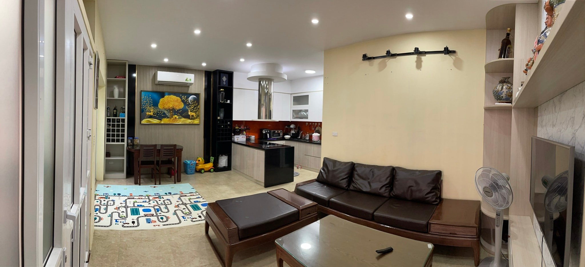 Siêu Hiếm , chỉ 3 tỷ sổ hữu nhà Phân Lô Lạc Long Quân, Ô TÔ 7 chỗ qua nhà.