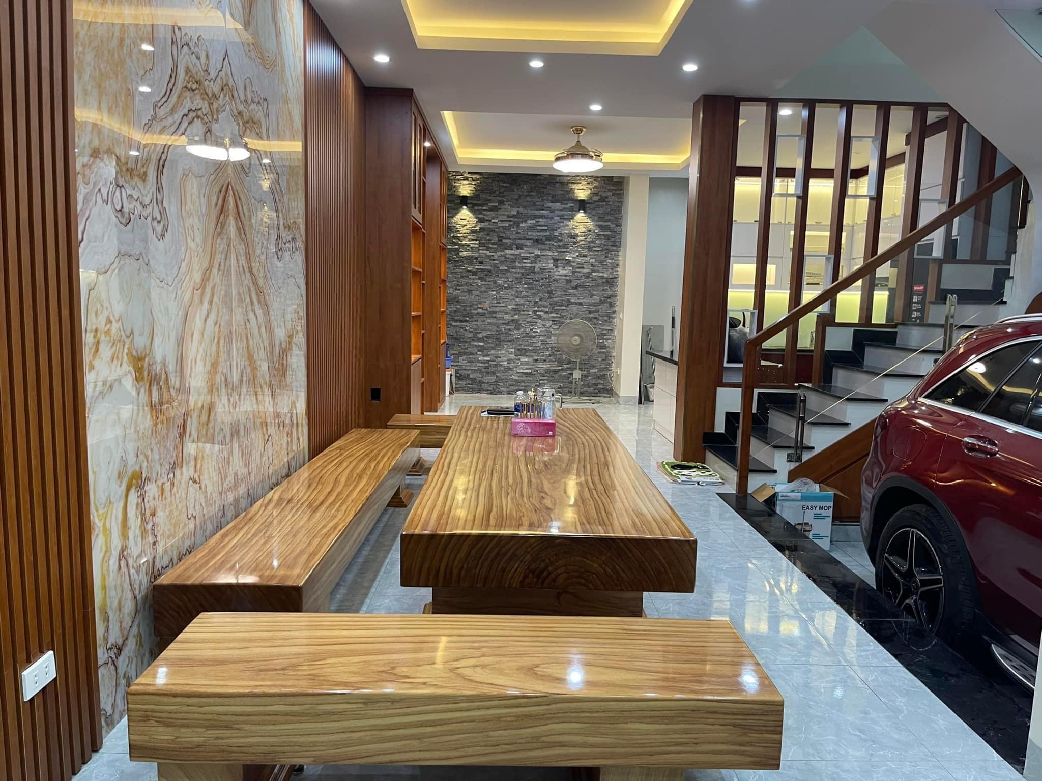 Nhỉnh 10 tỷ nhà đẹp An Dương Vương 80m2x3T, MT 7m, gara ô tô, ngõ thông gần phố