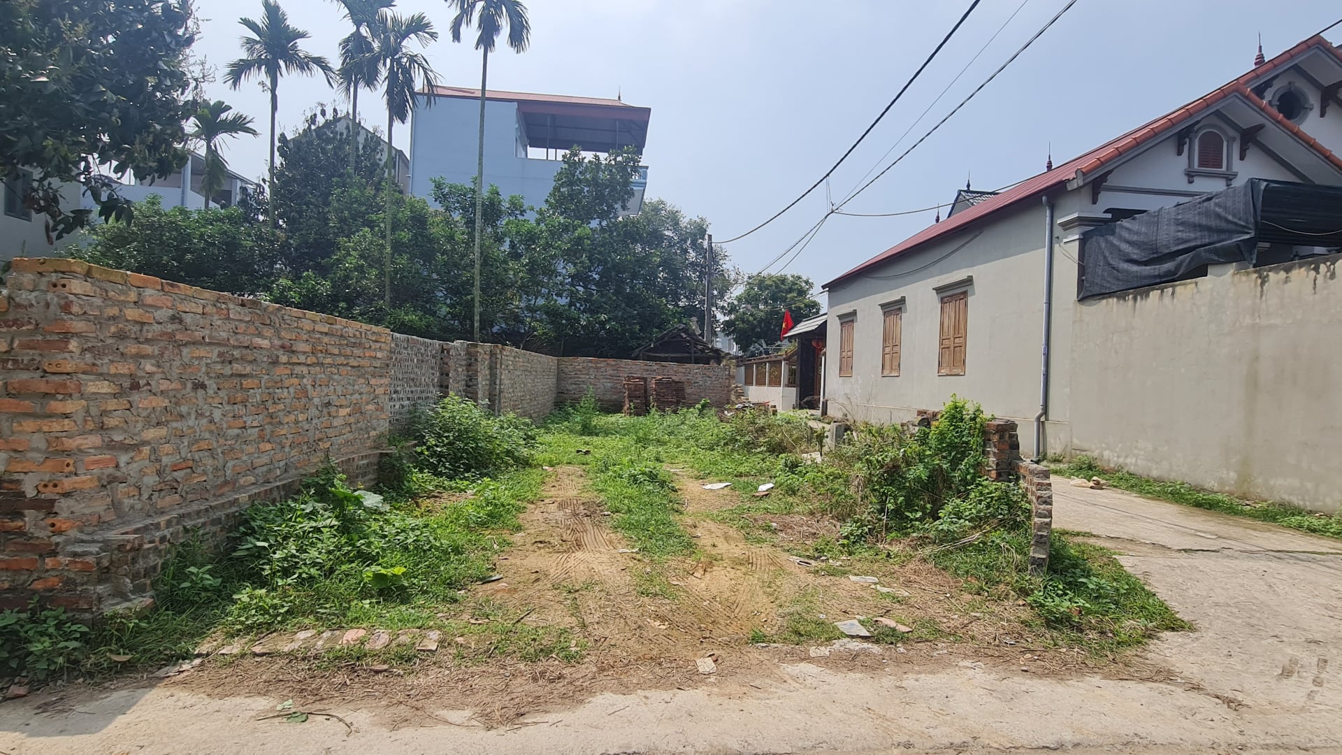 Bán đất hiếm bìa làng trục Nhật Tân, LÔ GÓC - 2 THOÁNG. Ô TÔ. 78M. 4,4 TỶ