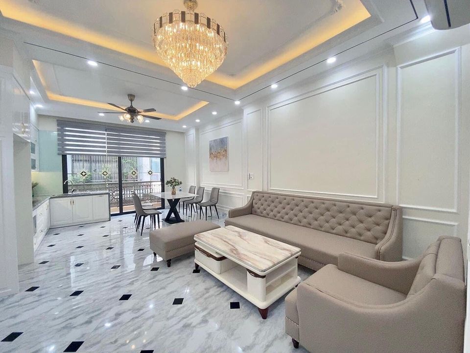 Nguyễn Khang- Cầu Giấy- 5m ra Phố- ô tô- 35m2- nhỉnh 3 tỷ- Hiếm có