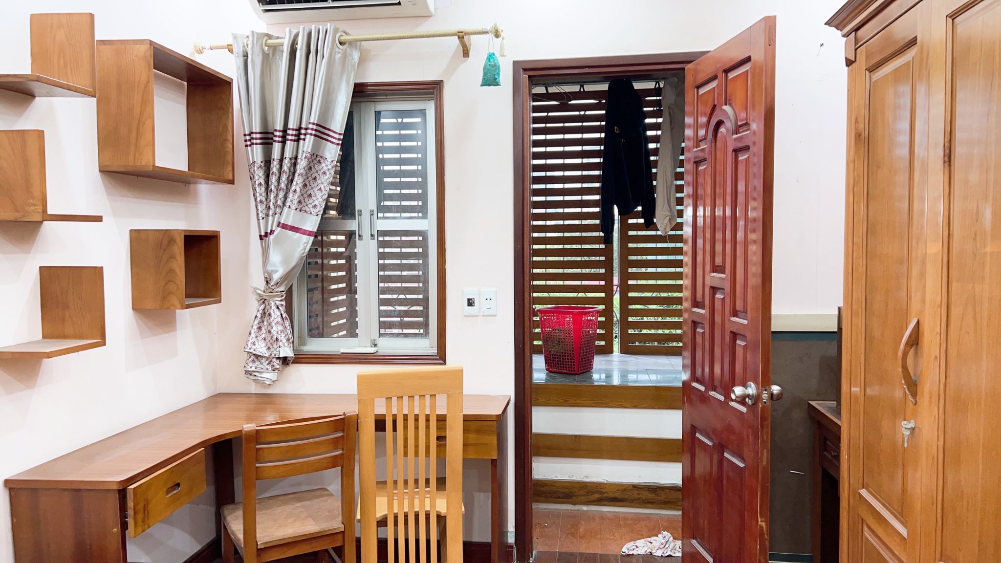 Bán nhà TT Nhà máy In Tiền QG , DT100 m2, giá 2.3 tỷ , Q BắcTừ Liêm - HN, liên hệ A quang 0985812475