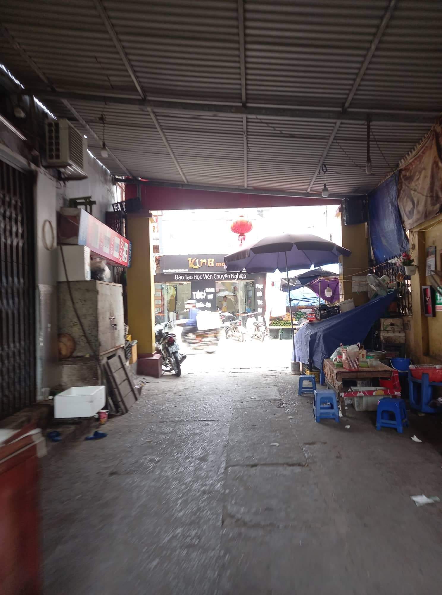 Bán nhà Cổ Nhuế diện tích 48 m2, cấp4,mặt tiền 5.5m, giá 3.45 tỷ, Q.Bắc từ Liêm, liên hệ A Quang 0985812475