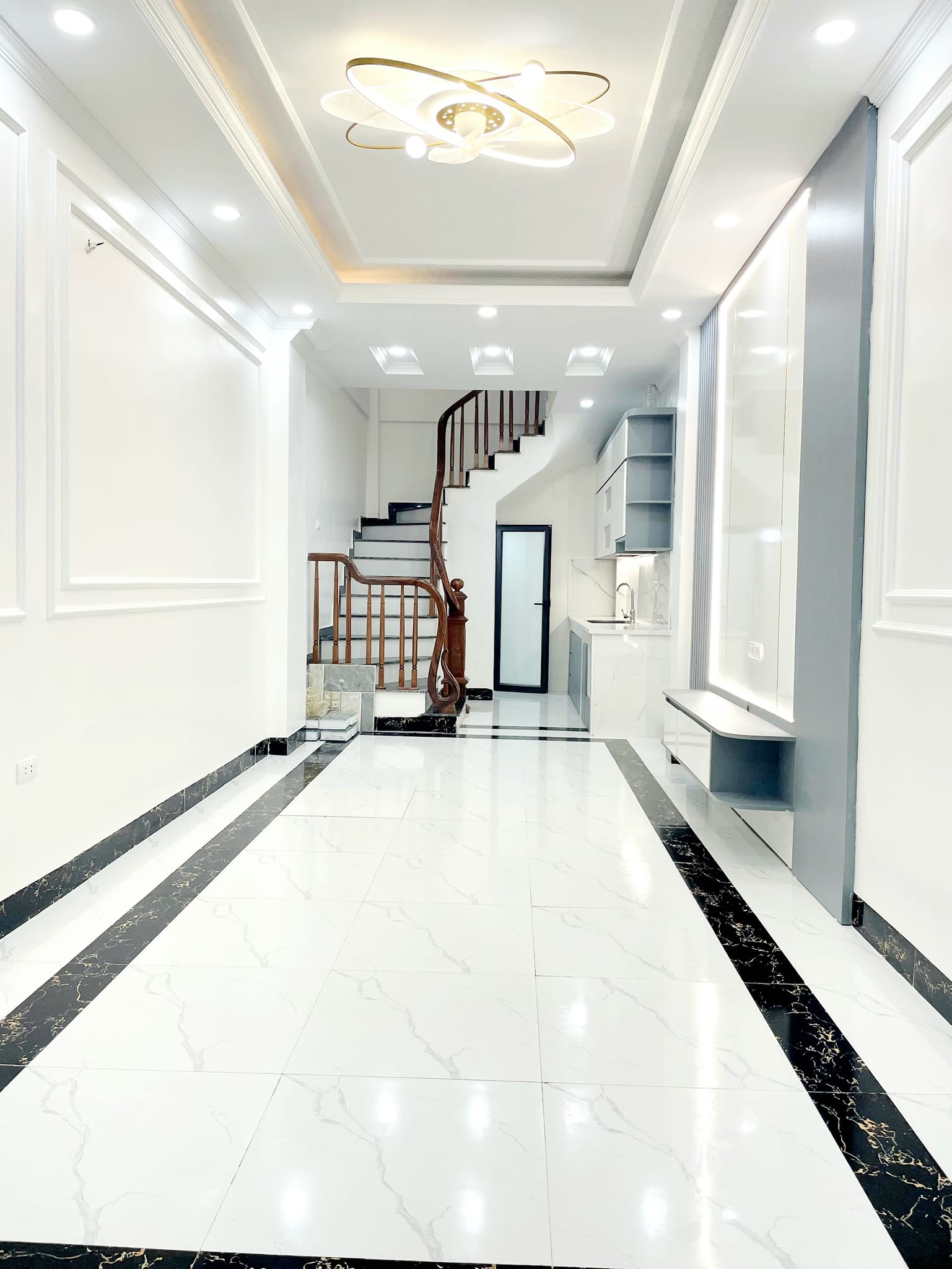 Bán nhà Chính chủ Khương Đình -Thanh Xuân DT 33m2*5T giá 4.3 tỷ, Ngỗ thông Gần Ôtô