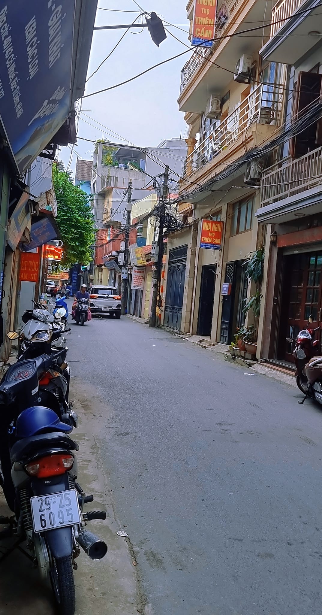 Bán nhà 43/.. cổ Nhuế DT 79m2, ( 2 căn), giá 15.5 tỷ , Q. Bắc Từ Liêm, liên hệ A Quang 0985812475