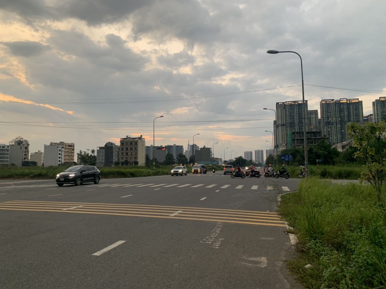 Chính chủ bán đất mặt tiền đường Trương Văn Bang 320triệu/m sát UBND TP. Thủ Đức 5x20