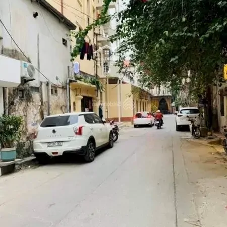 80m2