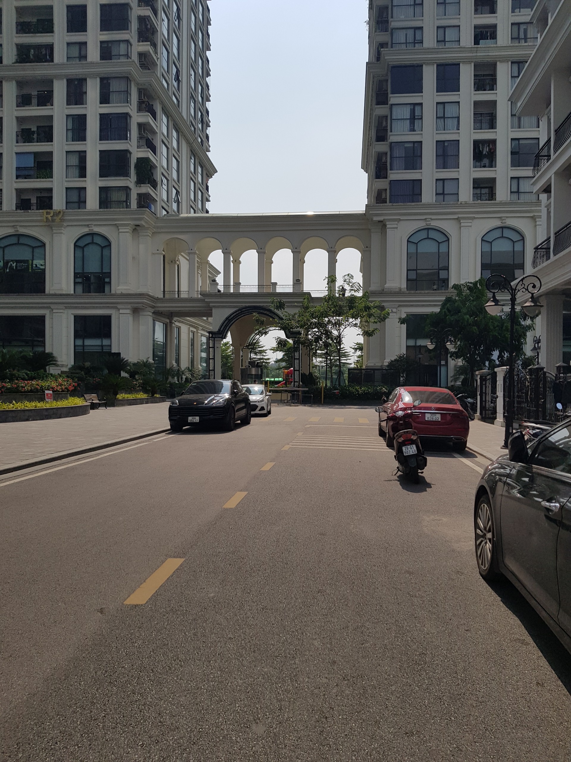 VIEW SÔNG HỒNG - HỒ TÂY - Ở SƯỚNG - HƯỞNG THỤ MỌI TIỆN ÍCH CHUNG CƯ SUNSHINE RIVERSIDE