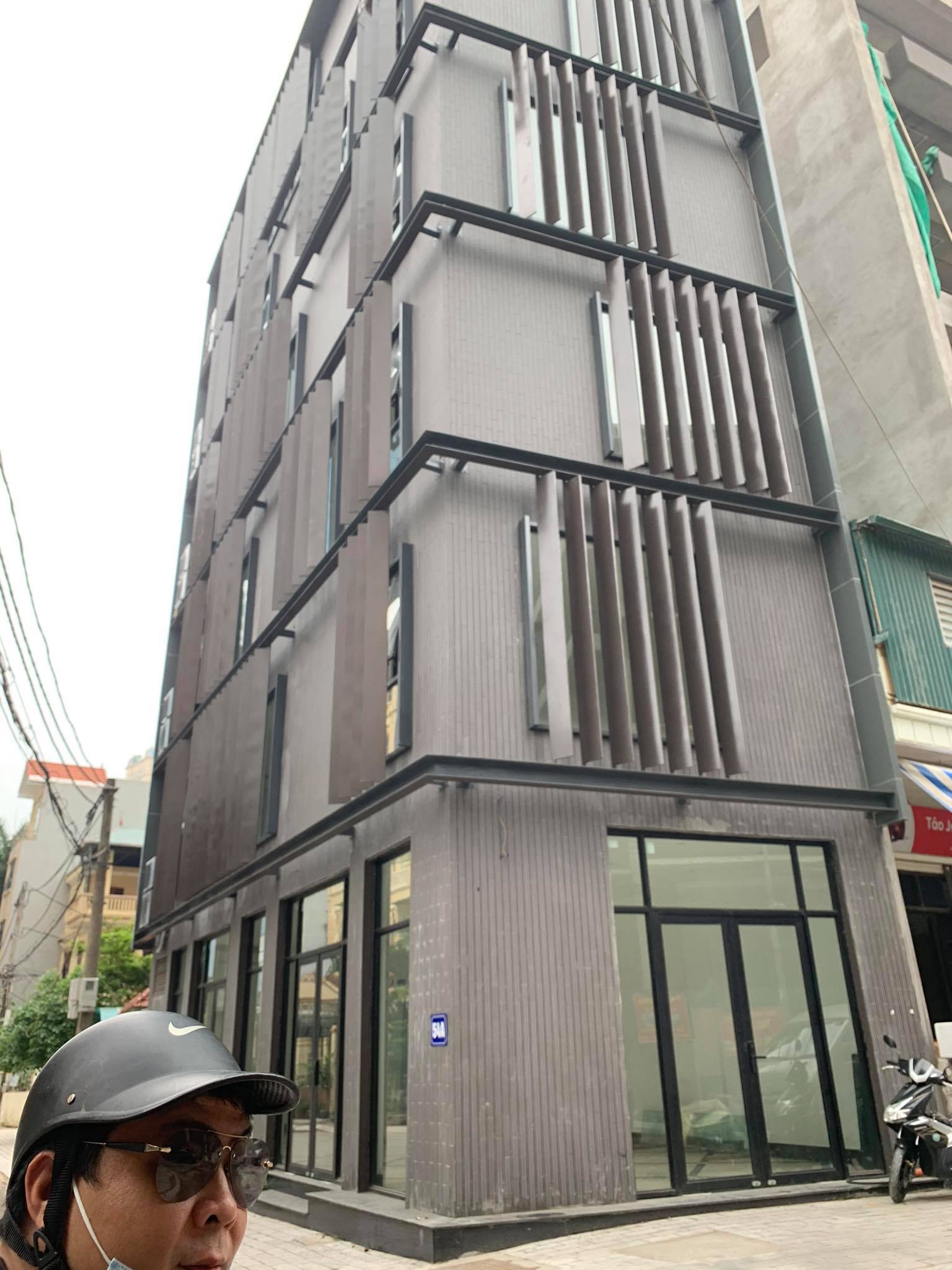 Nhà mặt phố Phùng Chí Kiên, Cầu Giấy, lô góc, vị trí đắc địa, kinh doanh đỉnh, DT 60m, giá 11.9 tỷ.