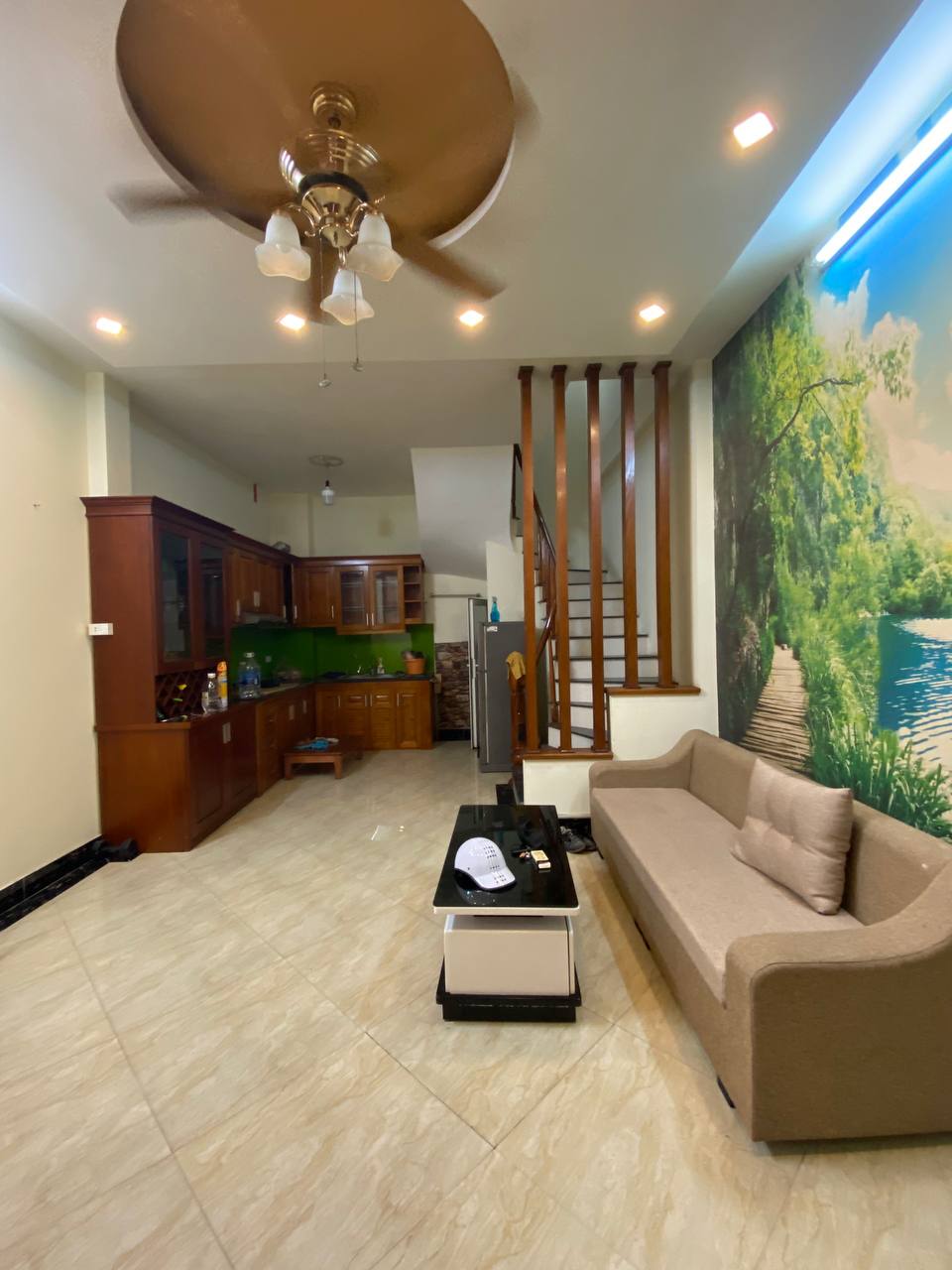 Cho thuê nhà ngõ Bạch Mai 30m x 5 tầng, 3 phòng ngủ , nhà mới xây 13 triệu