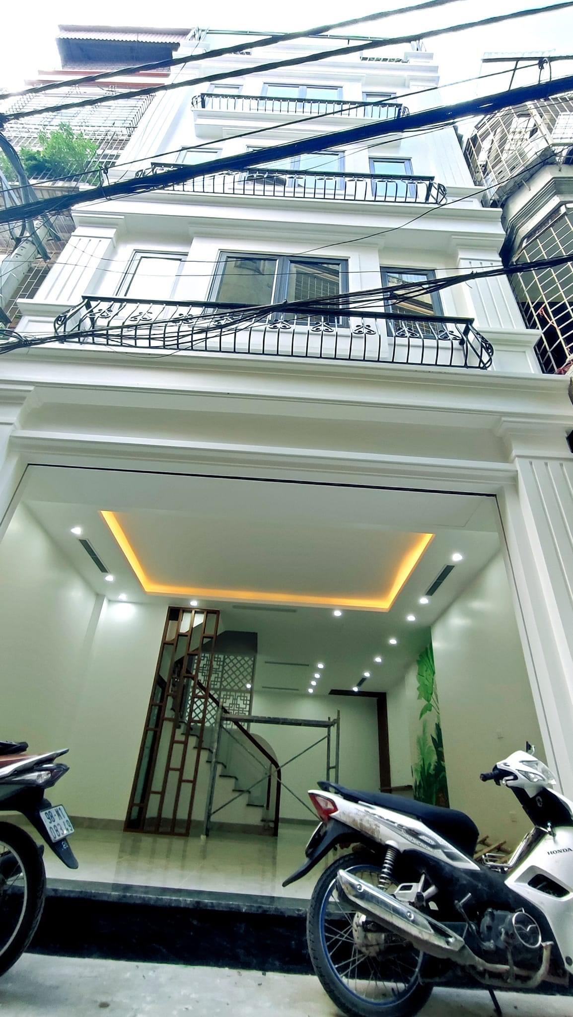 Bán Nhà Mới Trung tâm Thanh Xuân, ngõ rộng Kinh Doanh VP, 65M2 x5T ,MT5.8m giá 7.8 tỷ .