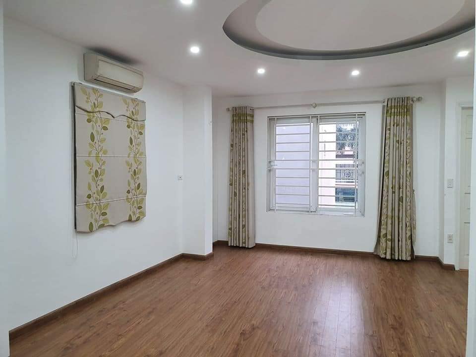 LẠC LONG QUÂN 45M2, 4 TẦNG, GIÁ 7.5 TỶ SỔ ĐỎ, TẶNG 40M2 ĐẤT CẠNH NHÀ CÓ SỔ, Ô TÔ ĐỖ