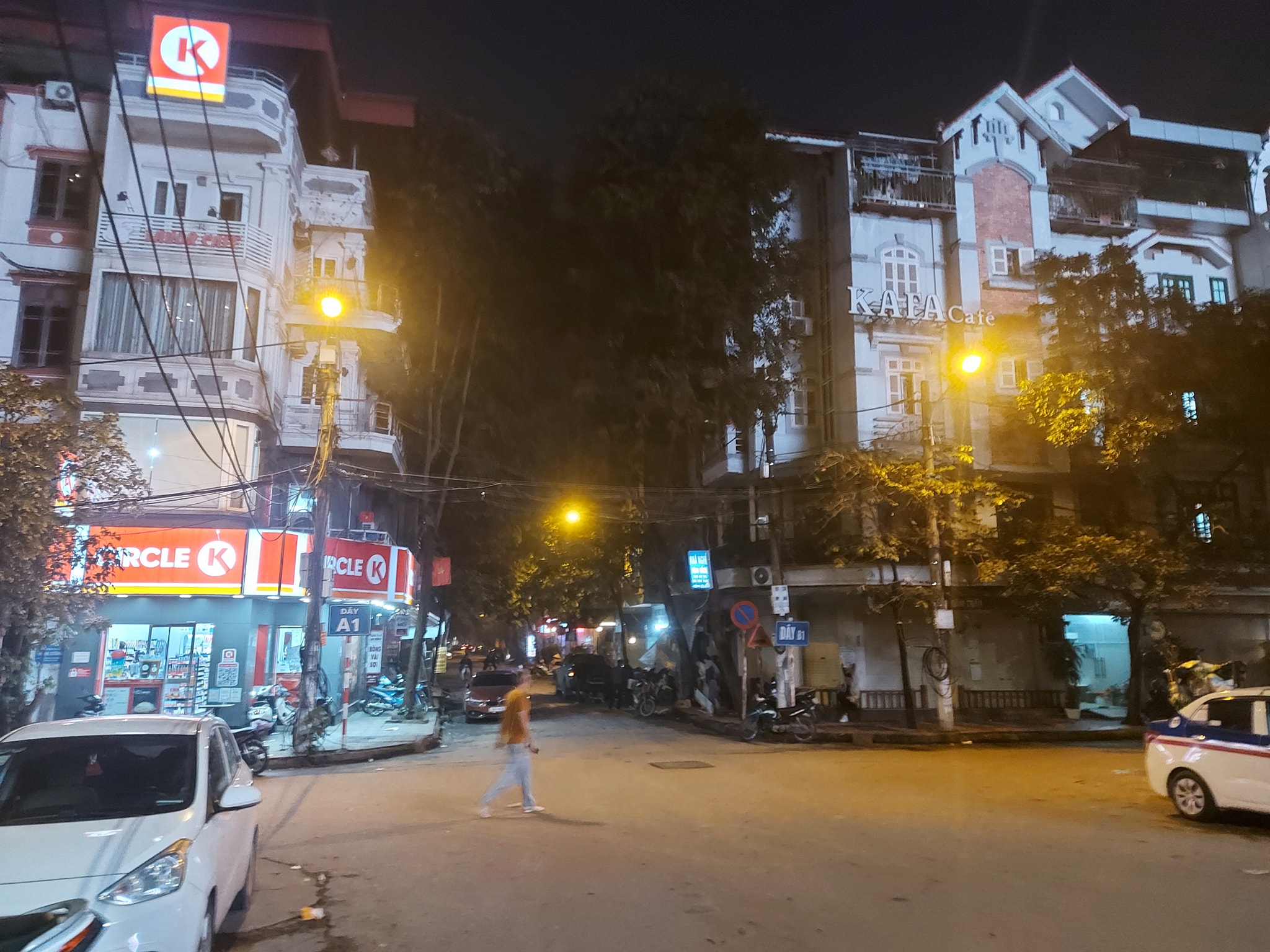 LIỀN KỀ PHÂN LÔ ĐẦM TRẤU 120M2X4T - KD VP - NHÀ ĐẸP - GARA Ô TÔ - AN SINH TỐT.