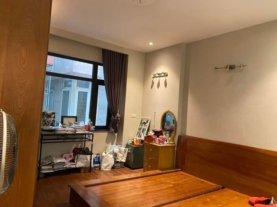 Nhà Đào Tấn, ngay cạnh Lotte, vài bước ra phố, vị trí tuyệt đẹp, an sinh đỉnh, DT 65m, chỉ nhỉnh 8 tỷ.