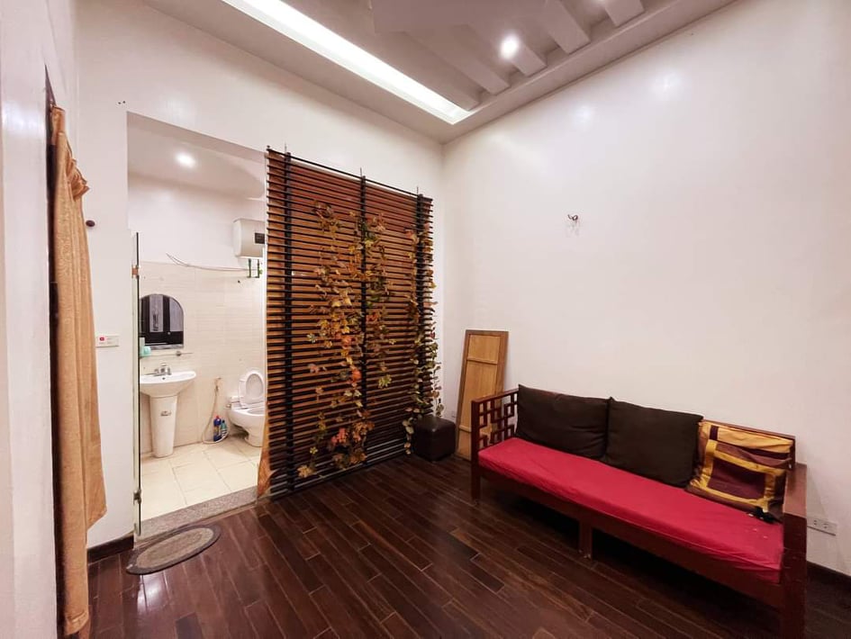 NHÀ ĐẸP Phú Mỹ Cực hiếm - 6 NGỦ ĐỦ CÔNG NĂNG – ÔTÔ đỗ mặt phố, Nở hậu. Giá 4,05 tỷ .