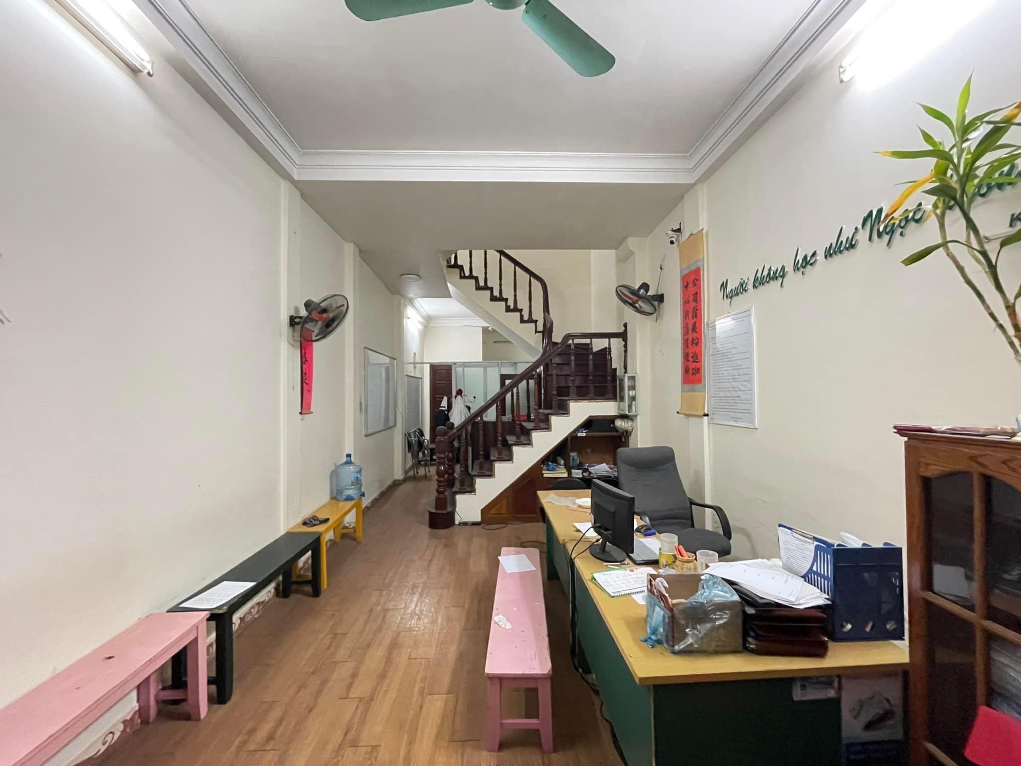 BÁN NHÀ 5 TẦNG – 45M – 6PN PHỐ QUAN NHÂN, NGÕ THÔNG, Ô TÔ ĐỖ CỬA.