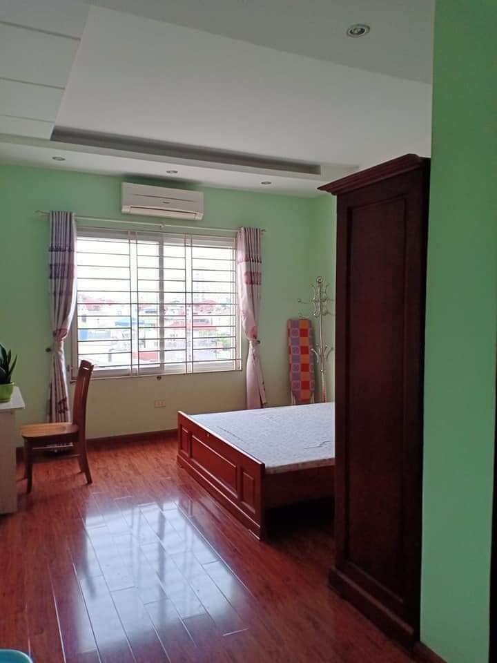 Bán nhà riêng Trung Kính, Cầu Giấy, 65m2, 5 tầng, phân lô, ô tô, tặng nội thất, giá 9 tỷ