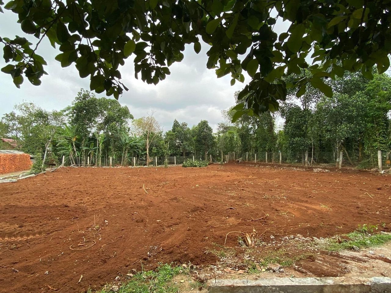 7 LÔ F0 GIÁ QUÁ RẺ MÀ VỊ TRÍ LẠI TIỀM NĂNG. CÁCH KHU DU LỊCH BIỂN CỬA TÙNG KHOẢNG 5KM.