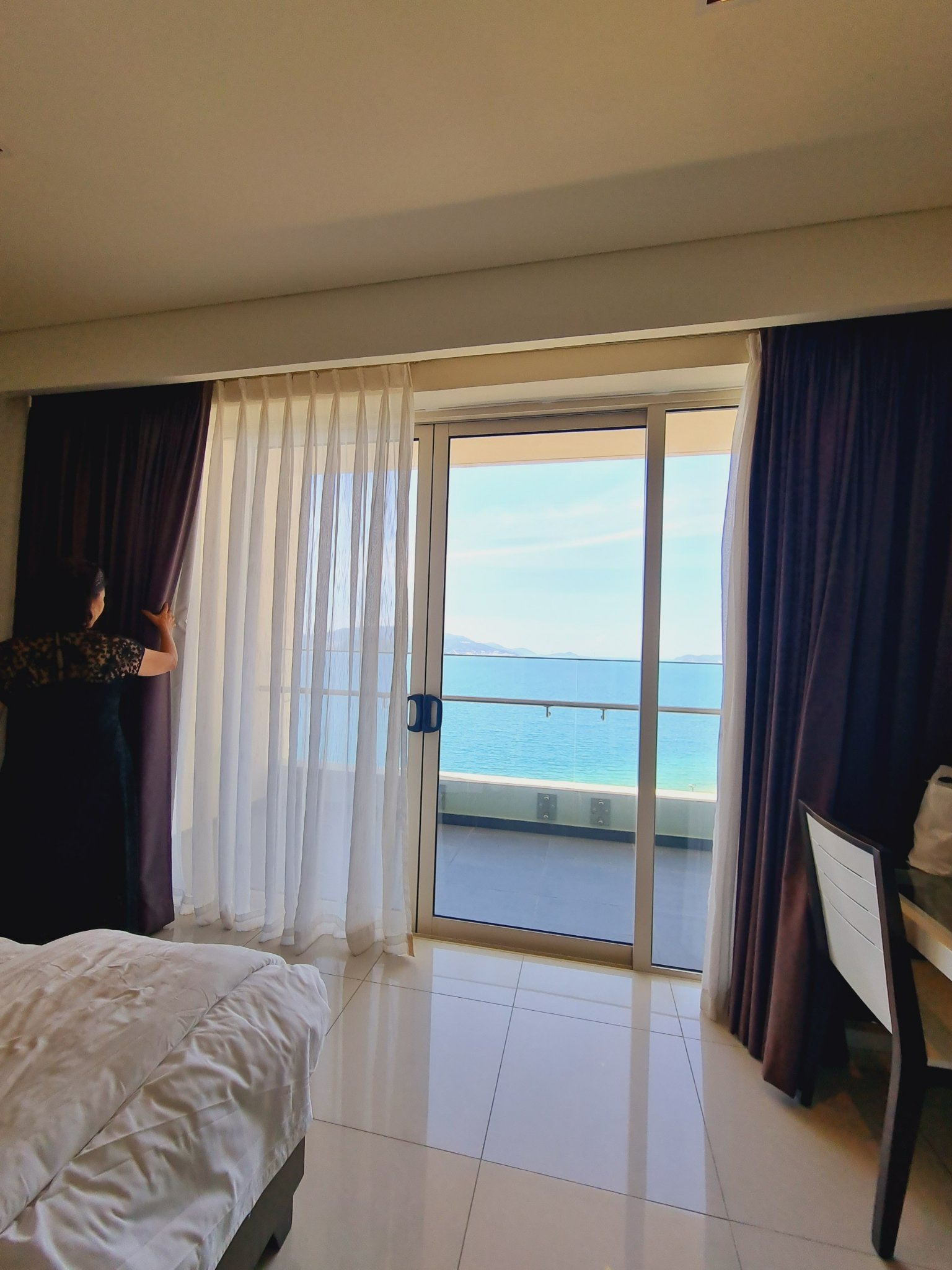 Cho thuê căn hộ The Costa view biển cực đẹp