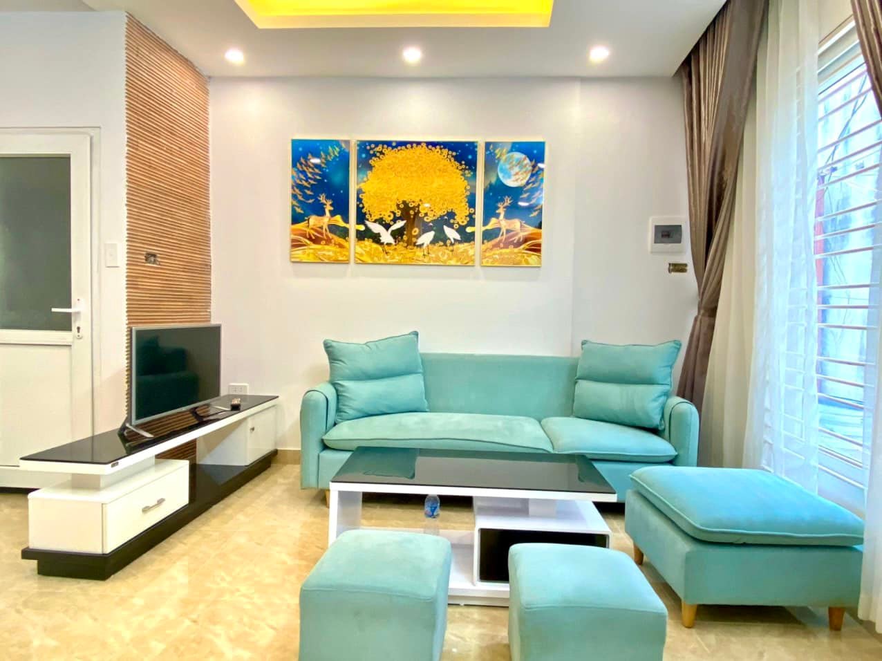 Bán nhà ở Trung Kính Cầu Giấy có thang máy diện tích 50m2 giá 8.7 tỷ.