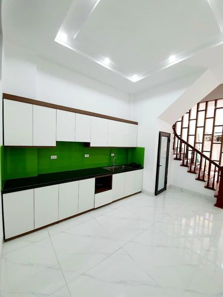 Bán nhà Xuân Đỉnh ,thông xuân La, Hồ hòa bình, diện tích 30m2, 5 tầng, giá 4,6 tỷ, lh A Quang 0985812475