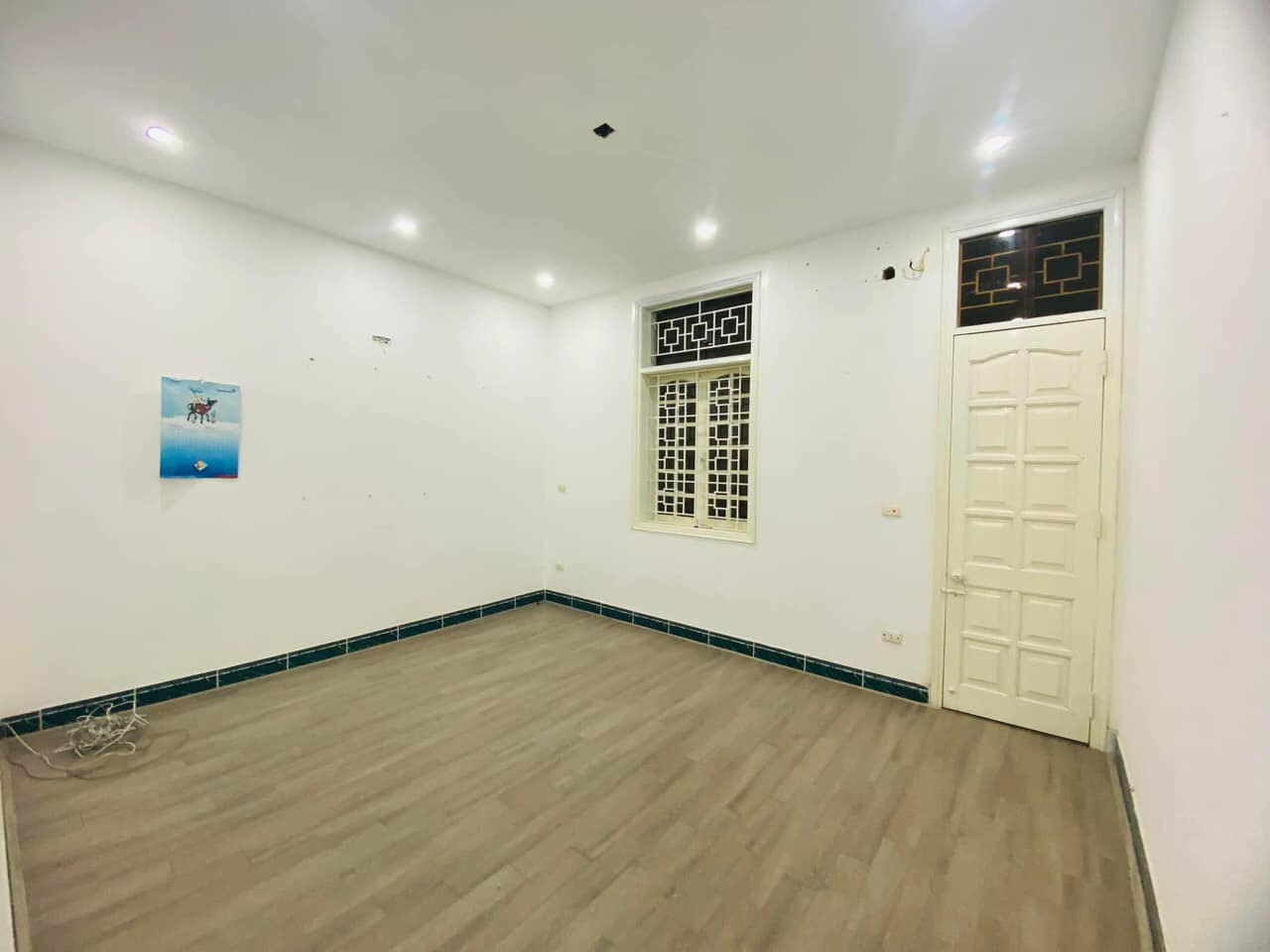 Bán nhà Đất 4 tầng, diện tích 540m2 tại Hồ Tùng Mậu, Mai Dịch, Cầu Giấy