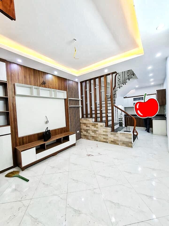 Bán nhà Hoàng Hoa Thám, Ba Đình, nhà mới rất đẹp, DT 45m, 5 tầng, giá 4.9 tỷ.