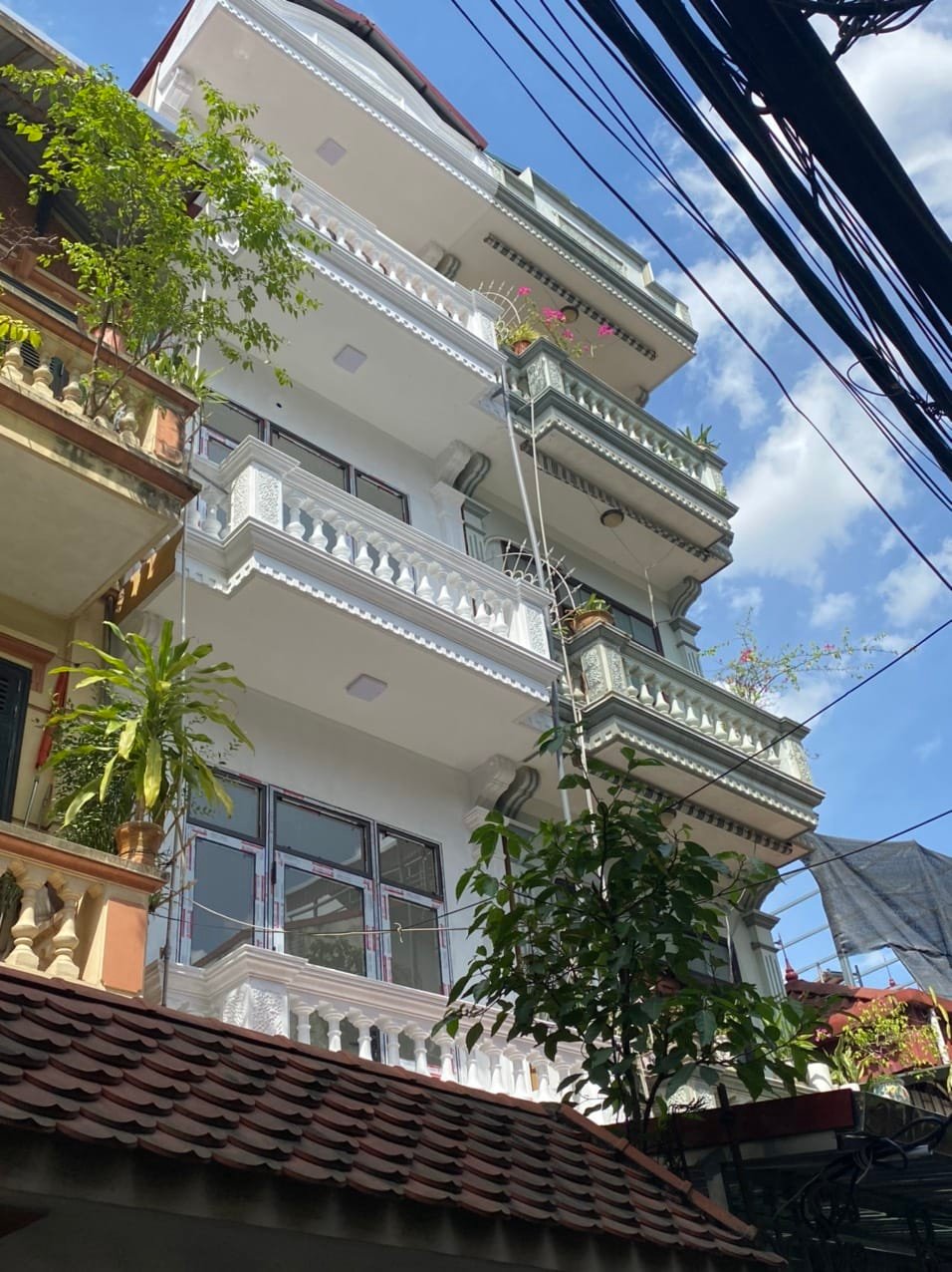 Bán nhà đẹp thoáng trước sau phố Đội Cấn, Ba Đình 56m2, 4 tầng, giá 6.2 tỷ.