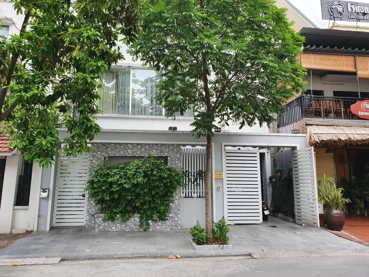 SIÊU BIỆT THỰ TRUNG KÍNH, CẦU GIẤY. 150M 40 TỶ.