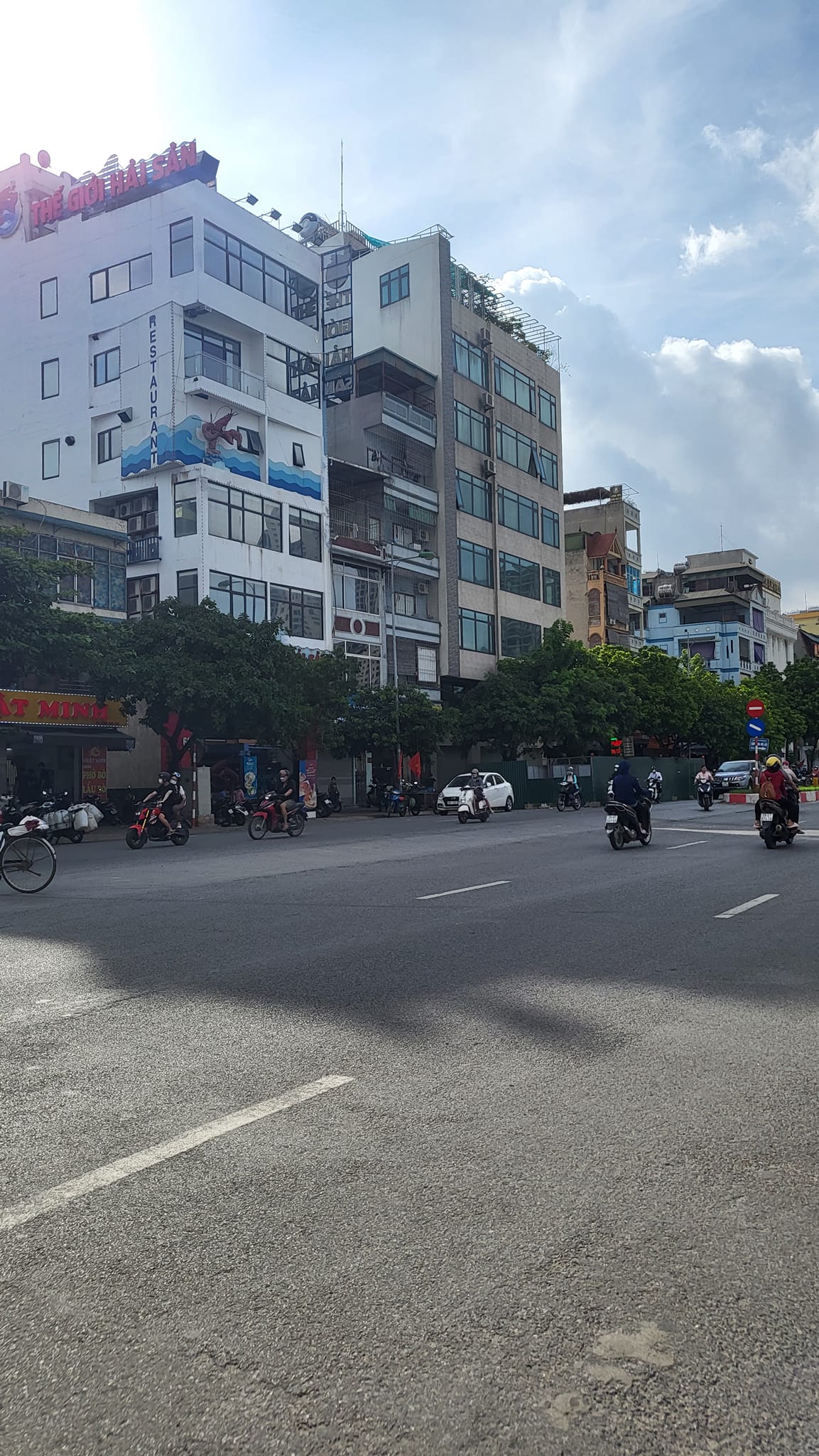 BÁN NHÀ C4 MẶT PHỐ HÀ ĐÔNG VỊ TRÍ ĐẸP KINH DOANH ĐỈNH 150M2- 50 TỶ