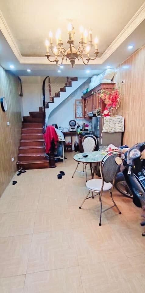 Bán gấp nhà ngõ 54 Nguyễn Chí Thanh, thông tứ tung sang Đê Lê Thành