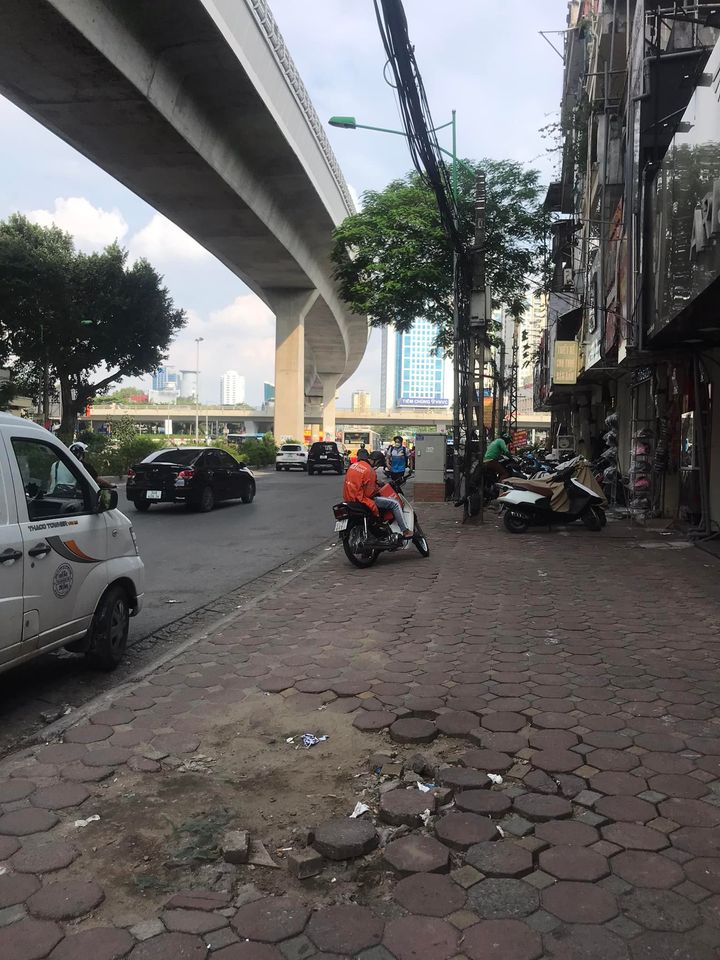 Bán nhà mặt phố đường Cầu Giấy, quận Cầu Giấy, 34,45m2, 7,5 tỷ