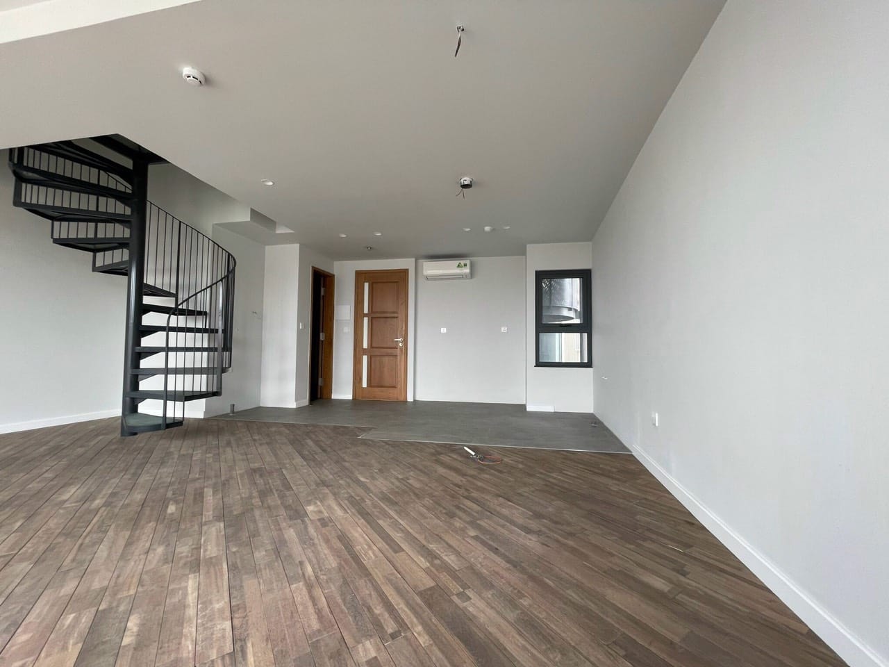 Lô góc 2 mặt phố Nghi Tàm, Yên Phụ 182m2x7T, MT 6m, vỉa hè 5m, kinh doanh đỉnh, 75 tỷ