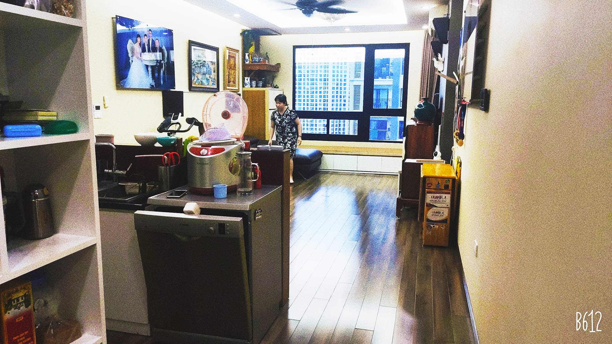 Bán nhà phố Đê La Thành, quận Đống Đa, diện tích 36m2, giá 2 tỷ