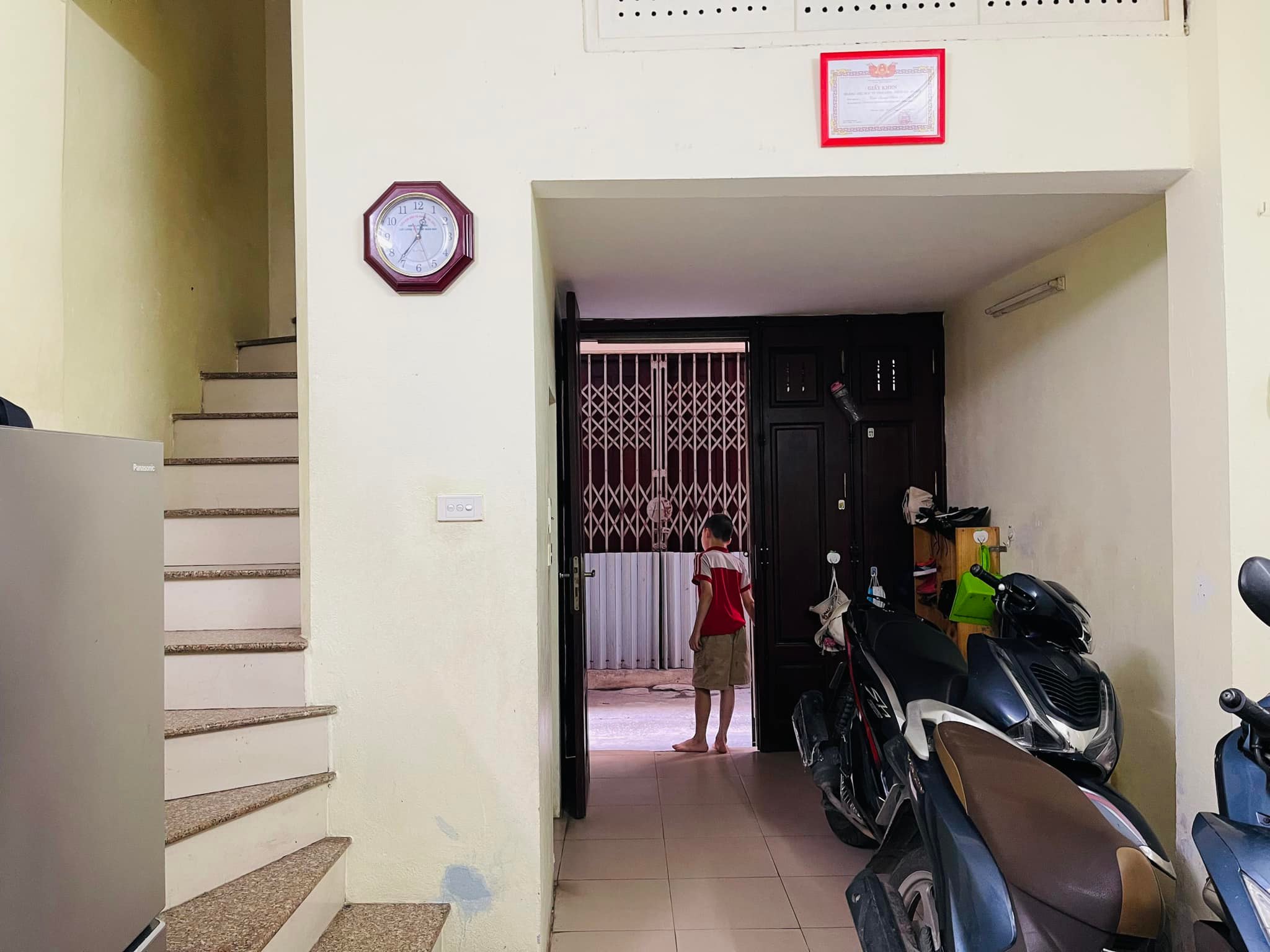 Bán nhà cho vợ chồng trẻ, 2 ngủ, 35m2, trung tâm Bạch Mai giá nhỉnh 2 tỷ chút TL.