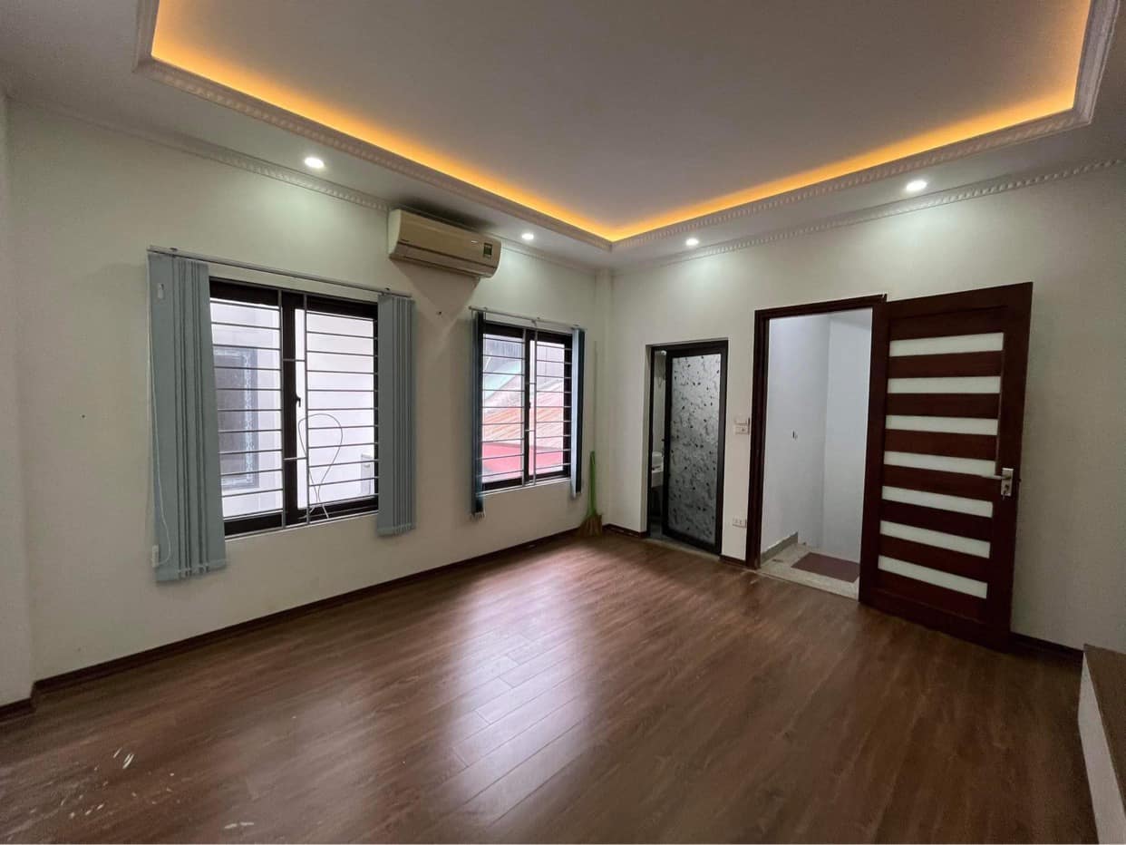 Bán nhà Phố Chính Kính, Thanh Xuân , Lô góc. Giá 4.4 tỷ