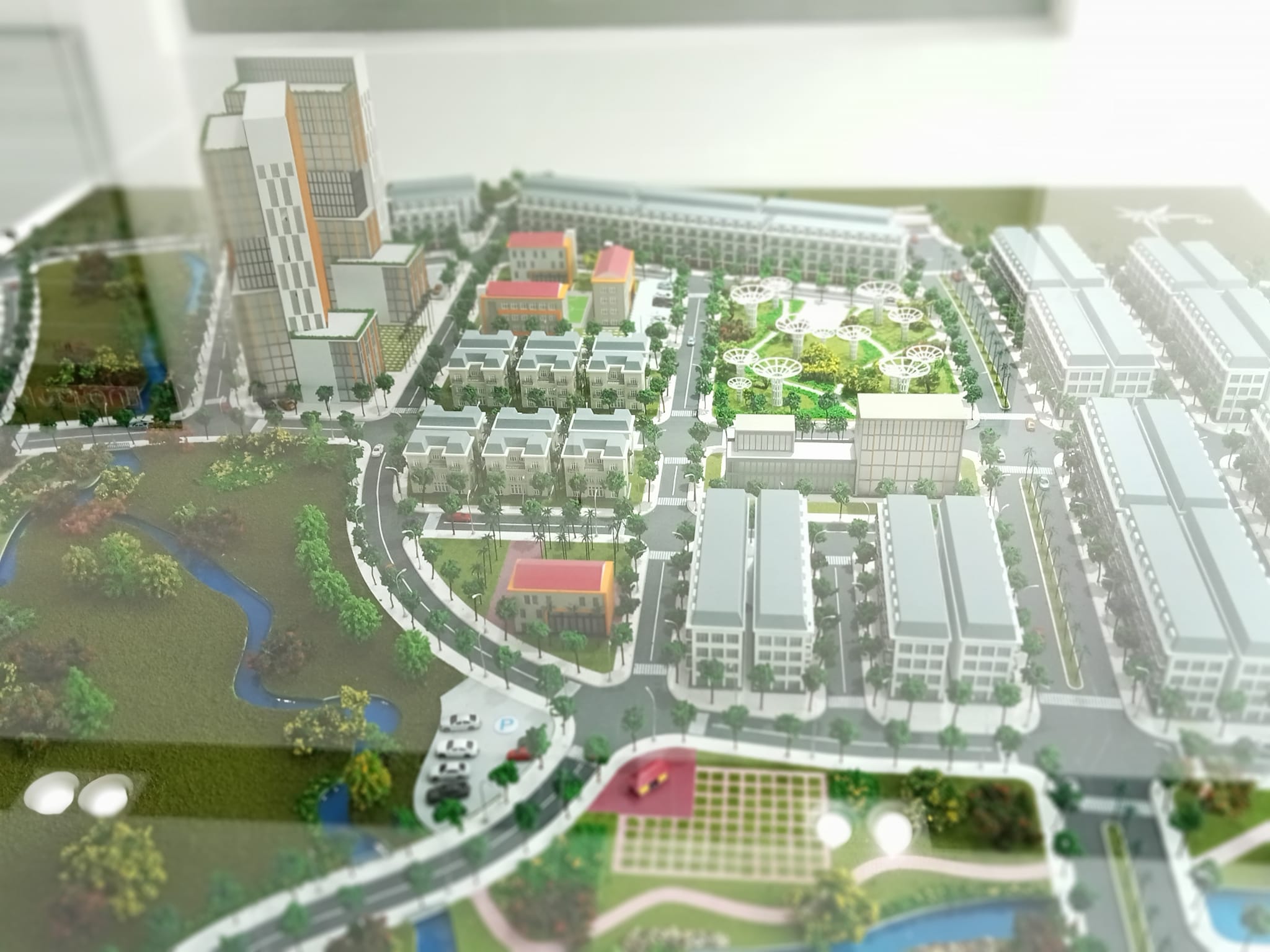 Trung Kính DT 138m 8 Tầng MT 6m giá 86 tỷ. Tòa nhà văn phòng, mặt phố Trung Kính.