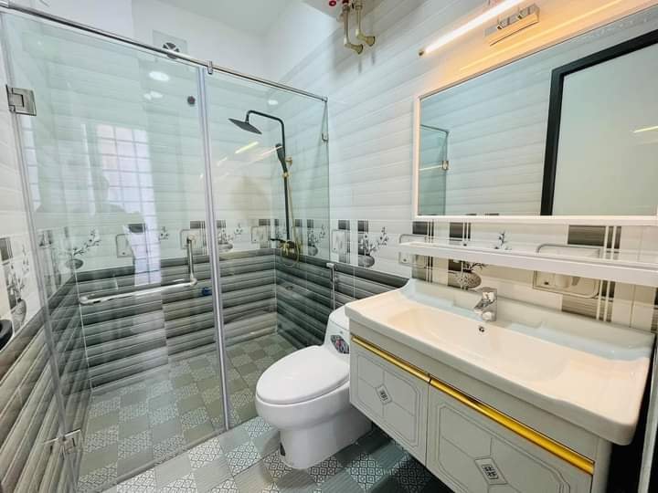 XÃ ĐÀN - PHẠM NGỌC THẠCH - ĐƯỜNG Ô TÔ TRÁNH - 7 TẦNG THANG MÁY - MẶT TIỀN 7,5 M - GIÁ CẠNH TRANH