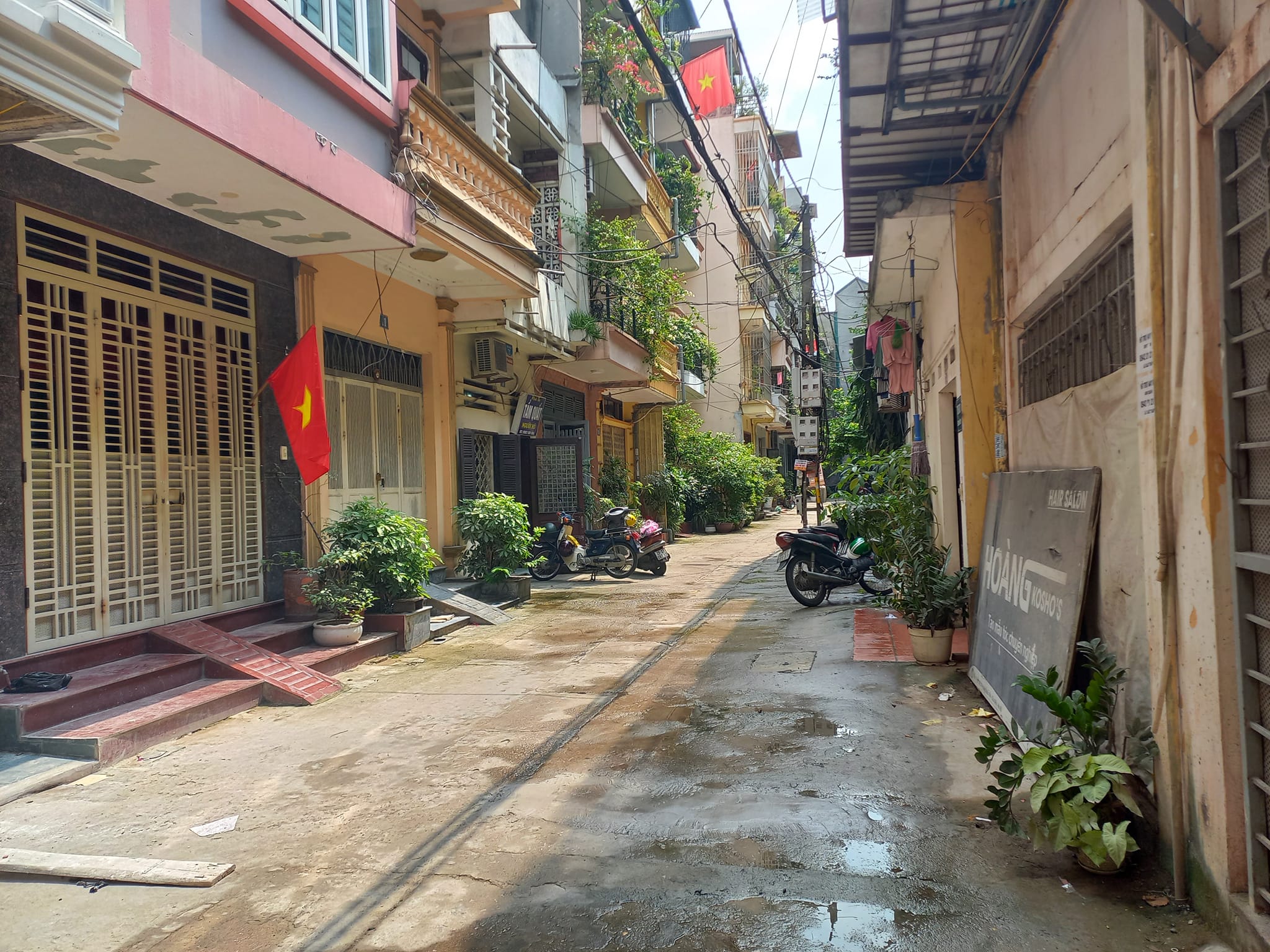 Chỉ Có 102 Nghĩa Tân,Phân Lô,Ô Tô tránh,Thang Máy,Chợ,Trường,KD Siêu Lời Chỉ hơn 12 Tỷ