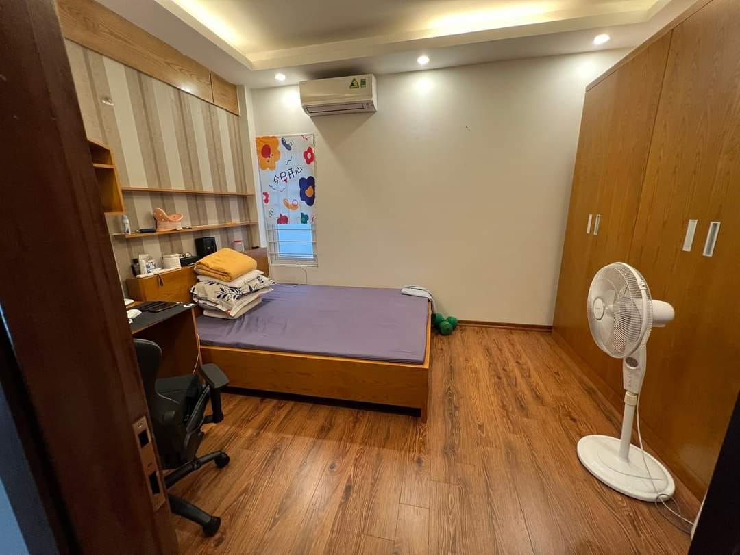 CẦU GIẤY- Ô TÔ VÀO NHÀ- BÁN NHÀ PHỐ CẦU GIẤY 45M2 x 5T x MT 4.5M CHỈ 8.5 TỶ- CỰC ĐẸP- QUÁ HIẾM