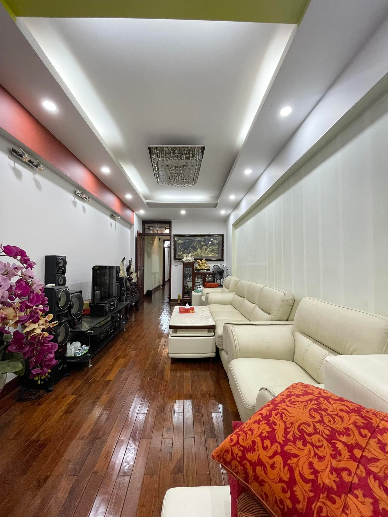 Bán nhà Nguyễn Chí Thanh, Đống Đa, 59m2, 4 tầng, 6 tỷ 300