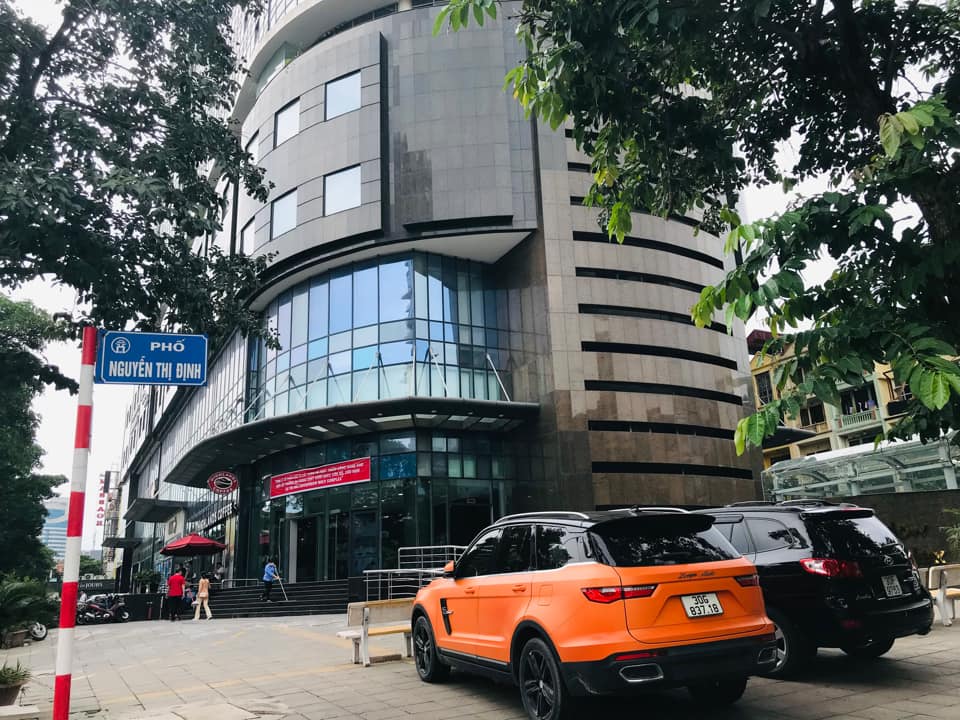 BÁN TÒA NHÀ VĂN PHÒNG PHỐ TRẦN DUY HƯNG 520M 9 TẦNG 285 TỶ