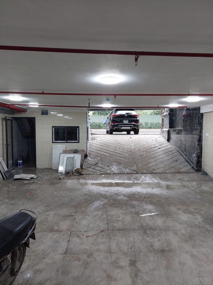 Bán Toà Nhà Văn Phòng 10 Tầng Mặt Phố Vũ Tông Phan. 105m2, MT 8m, HĐ Thuê 100 tr/th