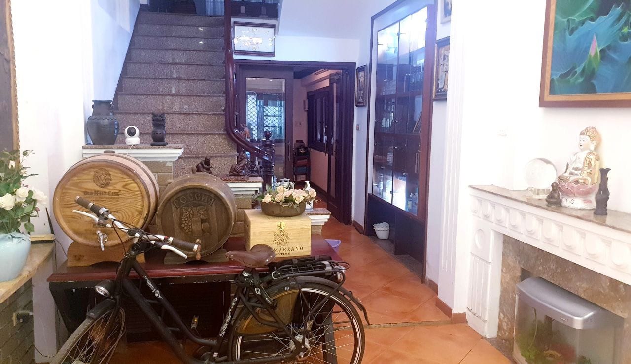 Bán nhà PHÂN LÔ phố LINH LANG, BA ĐÌNH, NGÕ Ô TÔ VÀO NHÀ, LÔ GÓC 52m2 x 6 tầng 13 tỷ.